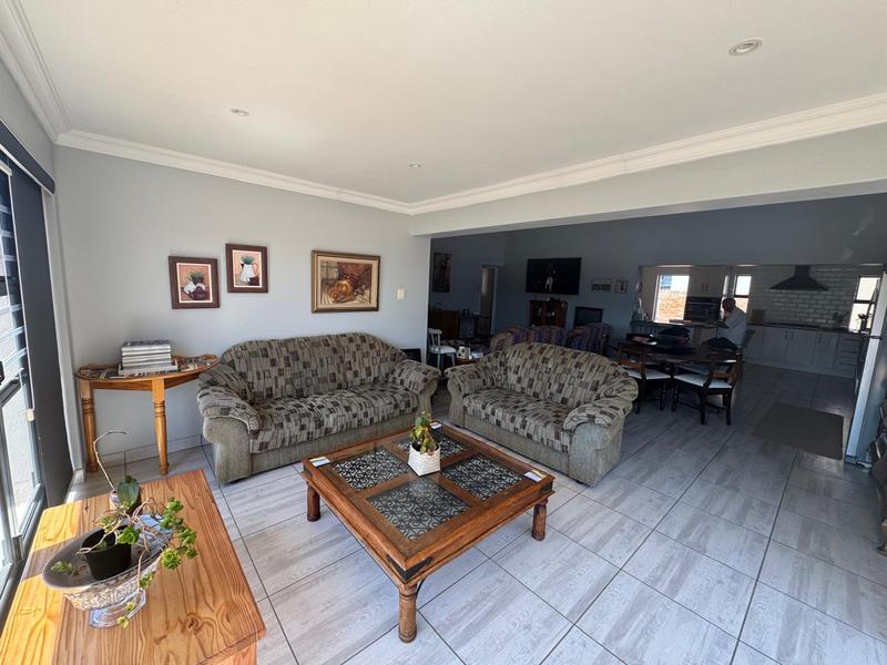 3 Bedroom Property for Sale in Hartenbos Western Cape